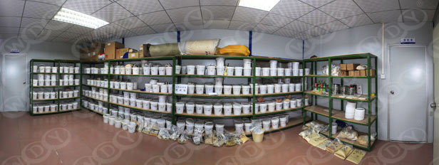 實(shí)驗(yàn)室原料儲存區(qū)